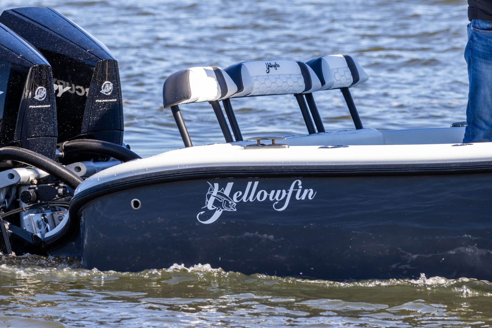 Yellowfin 26 Hybrid Bay Boat | Offshore Center Console