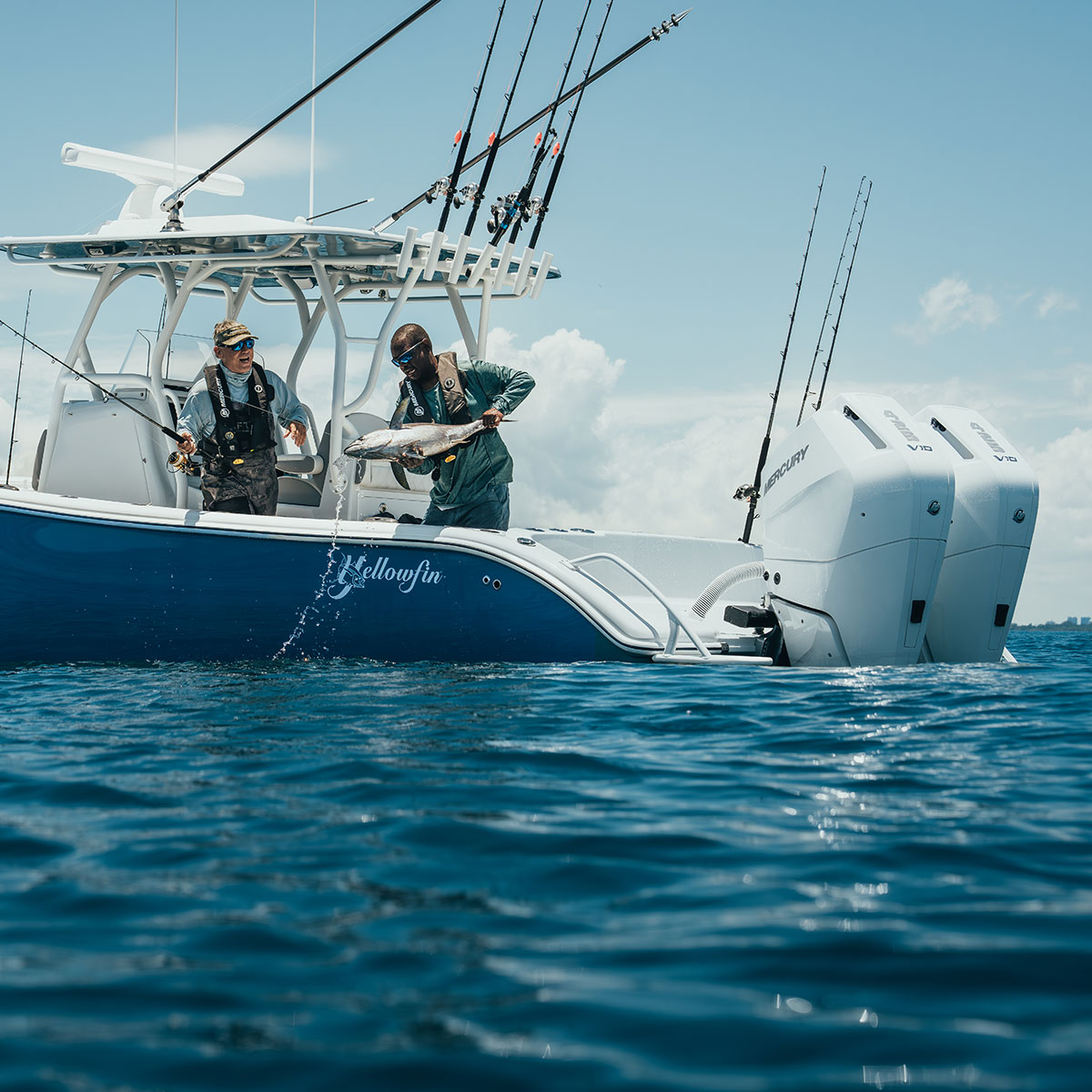Yellowfin 32 offshore with Mercury v10 425hp Verado power package